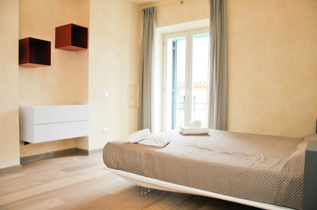 Lazise Boutique Apartment Lago E Relax Δωμάτιο φωτογραφία